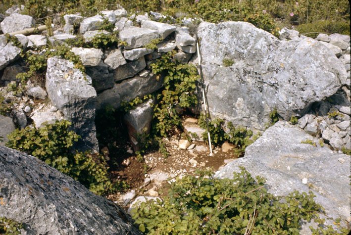 dolmen de serre dinguille 1974